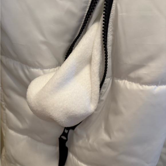 Nike Puffer Coat - Women’s Size Medium - Picture 4 of 12